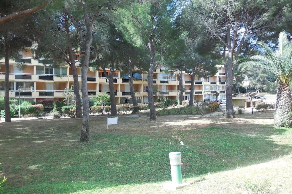Apartamento Agreable T3, Bormes Les Mimosas Exterior foto